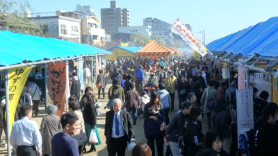 高知の地域自慢のグルメが集合!!　今月13日から「ふるさとまつり」が開催