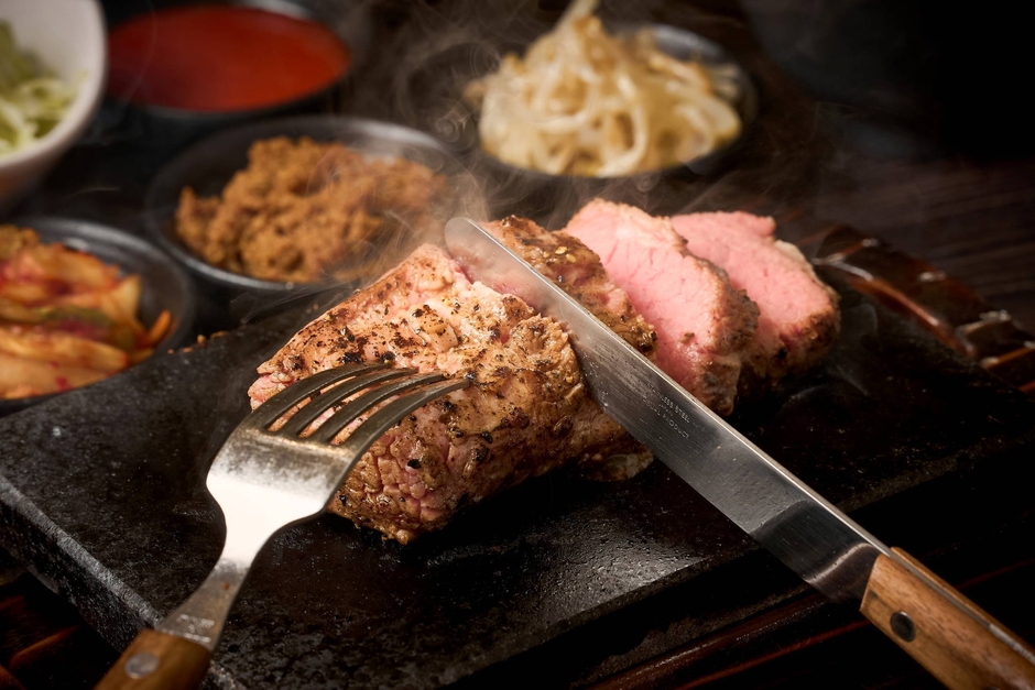 飽喰亭ステーキ2