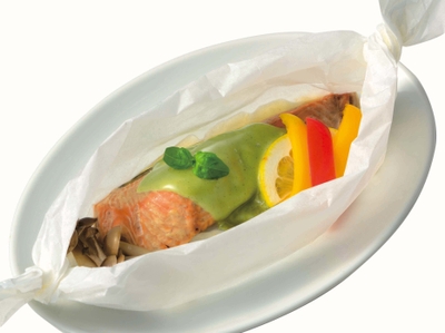 サーモンと野菜の包み焼き~バジルマヨ風味~