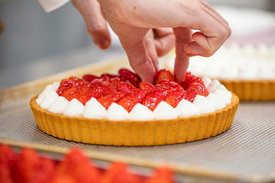 店内工房で手づくりで仕上げます