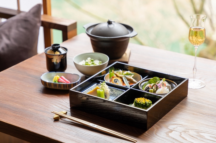 星のや京都 夕食「松花堂弁当」