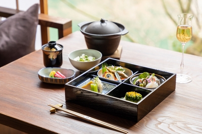 星のや京都 夕食「松花堂弁当」