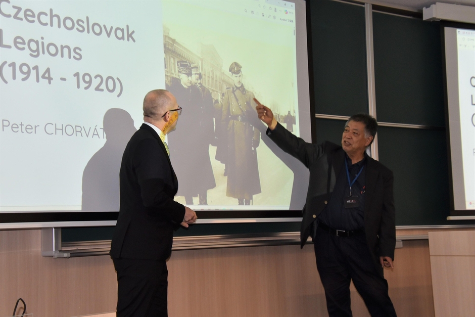 稲葉教授が翻訳