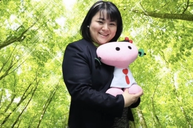 波動シンガーSIZUKUが歌う「Fairy Jewelry Dancing」と世界的プロデューサーGODとSIZUKUが歌う「PEACE OF EARTH」が米ラジオ局「R1 Radio USA」で日本語オリジナル楽曲が5ヶ月間連続パワープレイを更新中！