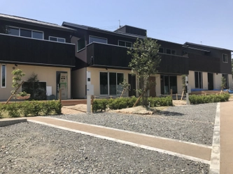 ～地元木材・建設業者から構成される NPO法人が地域の街並みを再生～