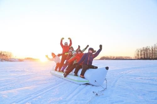 大興奮の雪上バナナボート(2)