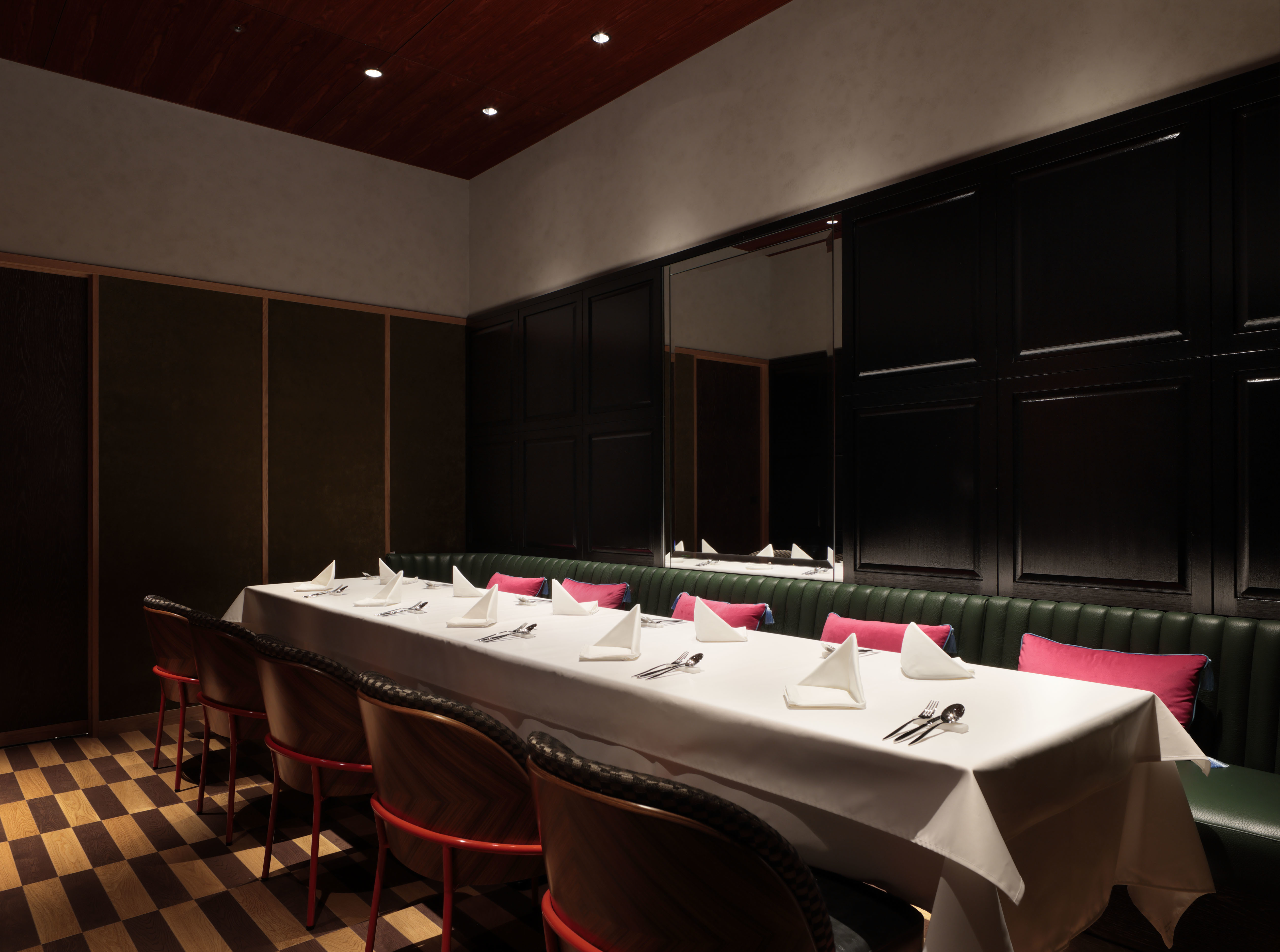 完全個室は最大8名様・10名様の2部屋ご用意