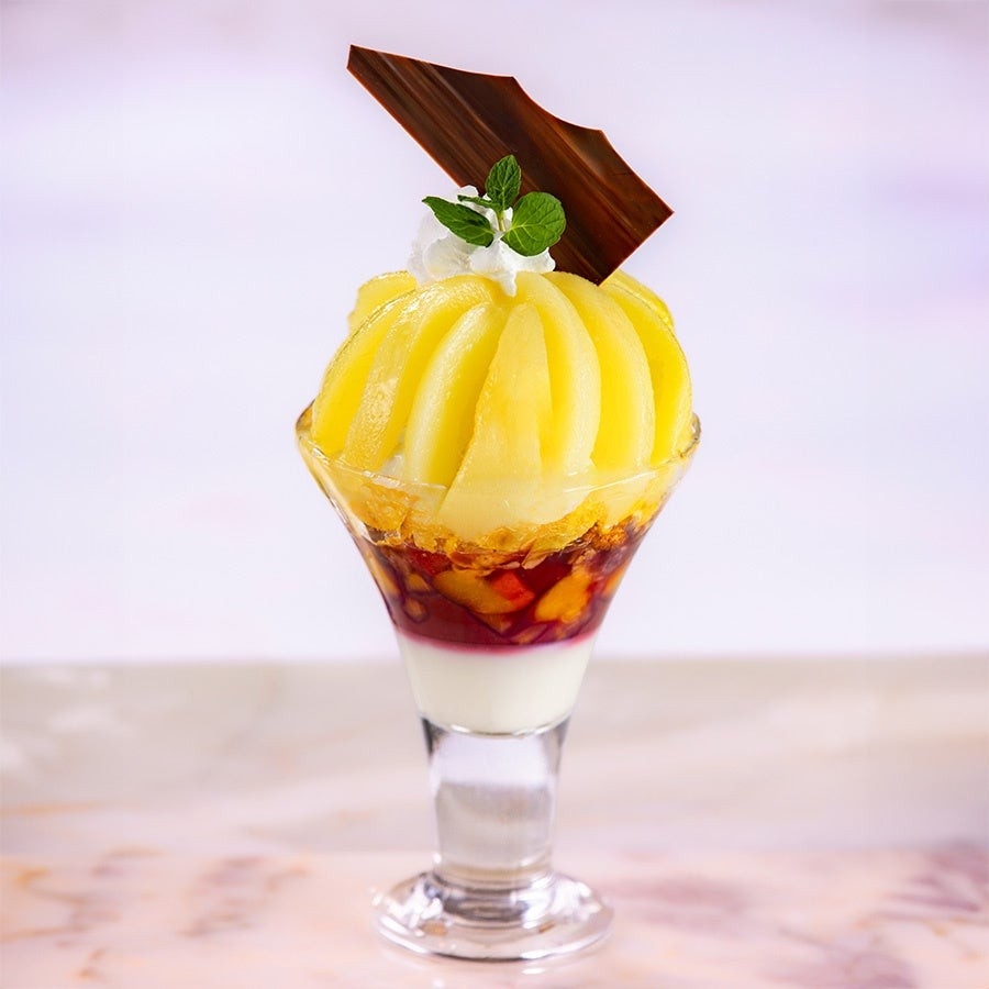 白桃のプレミアムパフェ