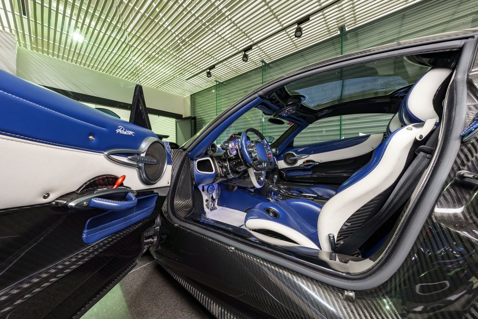 PAGANI Huayra Roadster_8