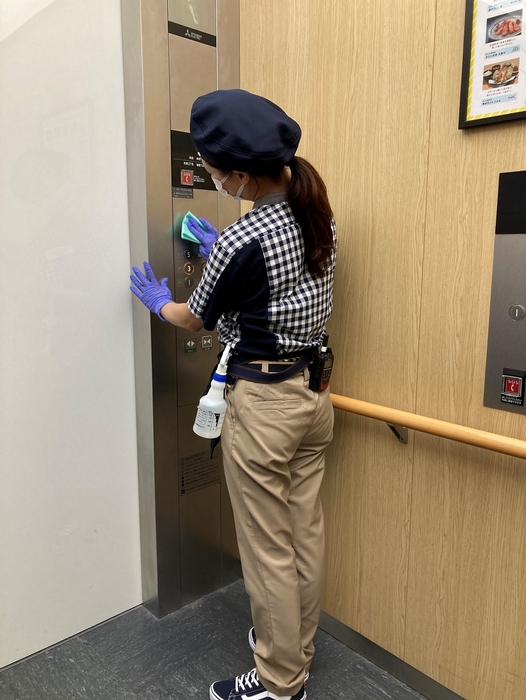 「ほっとCAST」の作業風景①