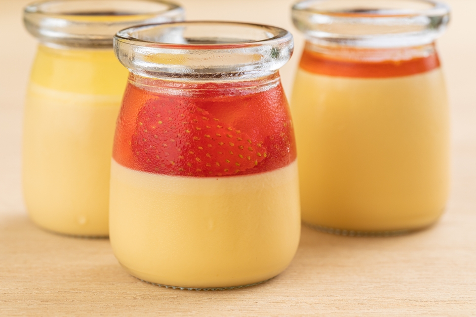 【静岡とろ~りぷりん&フルーツぷりん】富士宮・青木養鶏場の旨みとコクが特徴の「富士の卵」を使用。