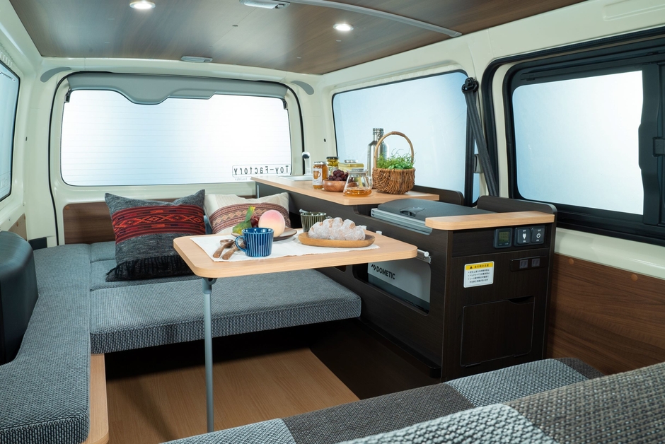 ダイニングモードでゆったり過ごすことも可能です。