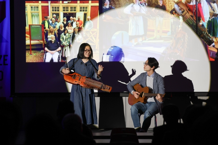 敢闘賞の滝さん(左)