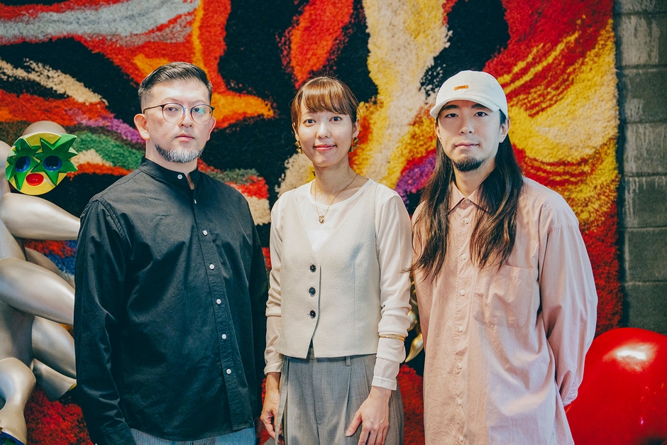 (左から)上運天淳市、山田あずさ、堀京太郎