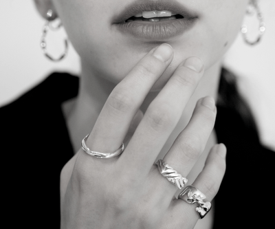 “Three Rings, One Essence”(3)