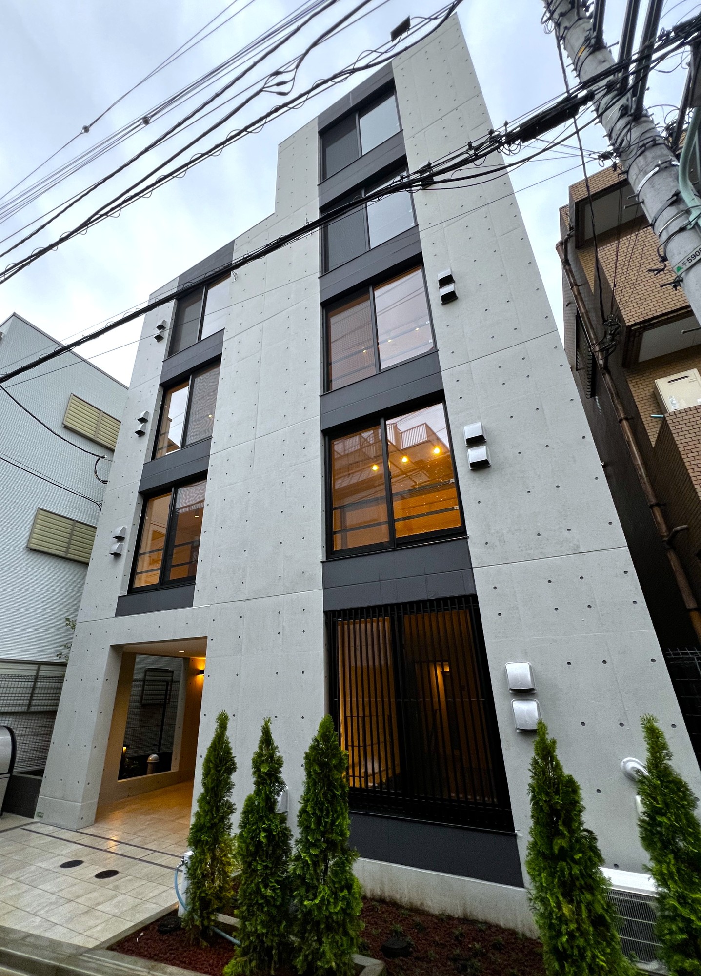 「ヌック」で居心地の良い自分だけの空間を。
文京区千石にデザイナーズ賃貸マンション『LEGALAND文京千石』 竣工