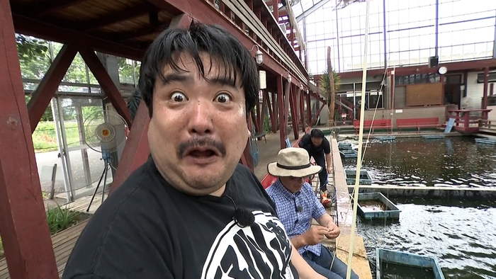 鈴木もぐら(空気階段)