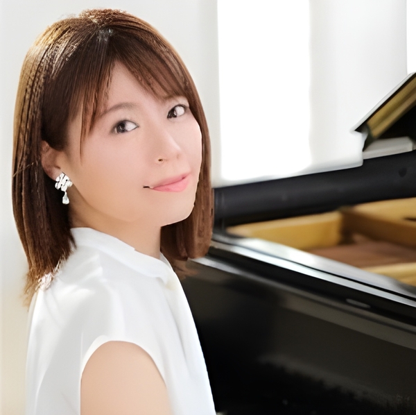 香川 明美氏(ピアノ)