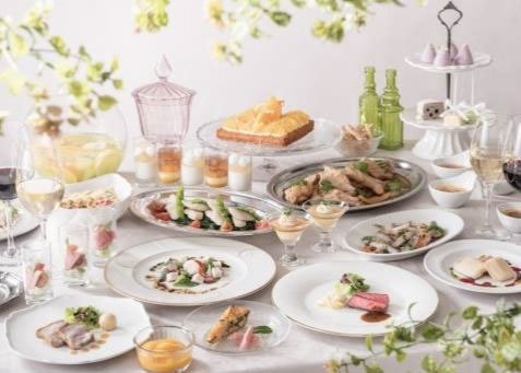 ビュッフェ&カフェレストラン「ナイト&デイ」