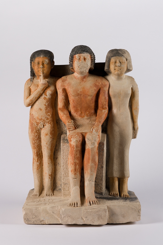 《ニカーラーとその家族の像》前2455～前2350年頃　ブルックリン博物館蔵　Photo：Brooklyn Museum