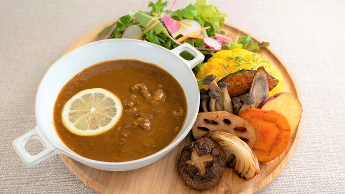 ▲淡路島産レモンと淡路鶏のカレー