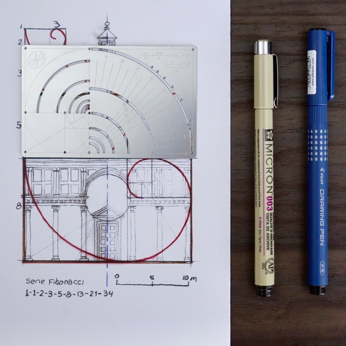 コンパスや分度器としても活躍