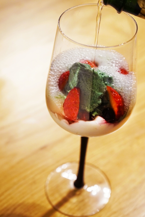 大人の生スピルリナスパークリングパルフェ2