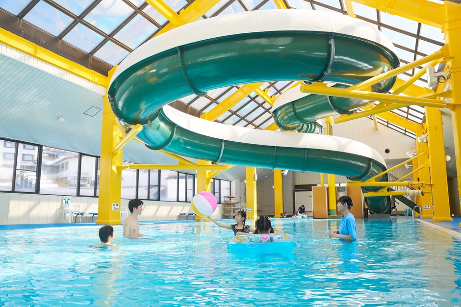 室内温水プール