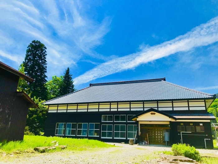 SHARE BASE 昭和村 古民家外観