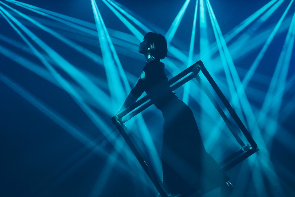 ELEVENPLAY x Rhizomatiks Research "phosphere" music : evala / Photo by Suguru Saito