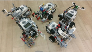 <生徒たちが製作したロボット>