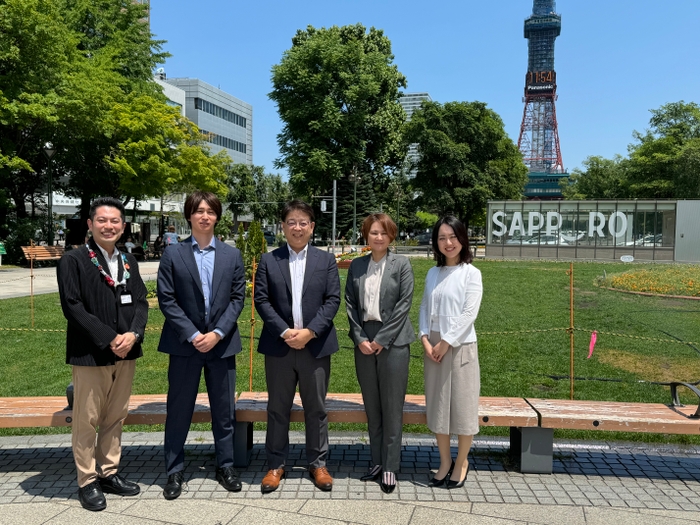 札幌市役所の皆様と札幌BPOセンターの社員にて