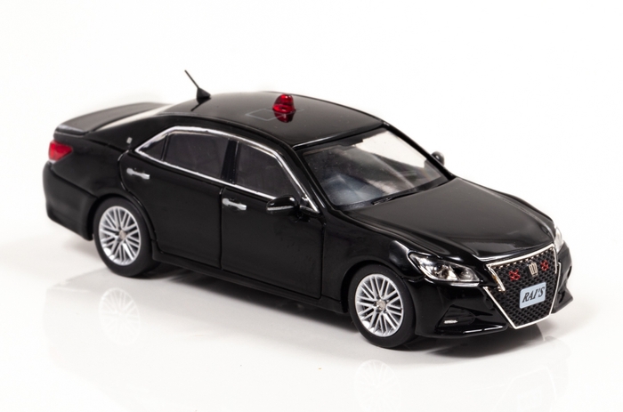 交通覆面車両(黒):右前