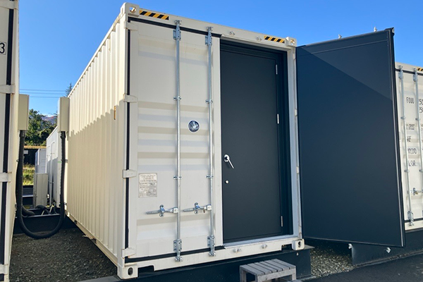 （株）ゲットワークス社が、同社のコンテナ型データセンターにRoxtec配管貫通部シールを導入