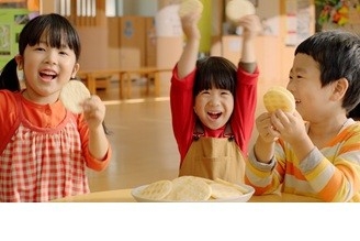 『♪じぃじ ばぁば と 食べたいな』