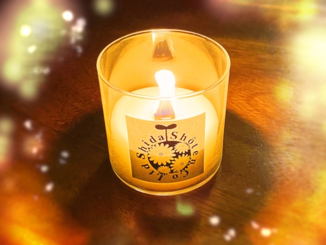 ノベルティとして配布予定のアロマキャンドル(写真と異なる場合がございます)