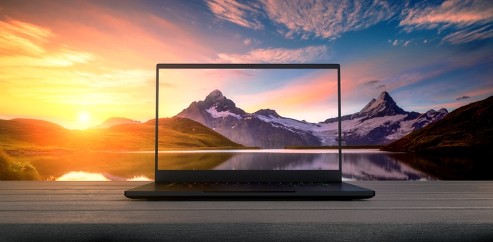 Razer Blade 15 - 第12世代インテル(R) Core(TM) i7 プロセッサ_NVIDIA(R) GeForce RTX(TM) 30シリーズ搭載