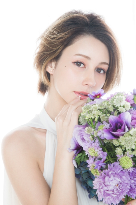 カラコンビジュアル3 LayerMist