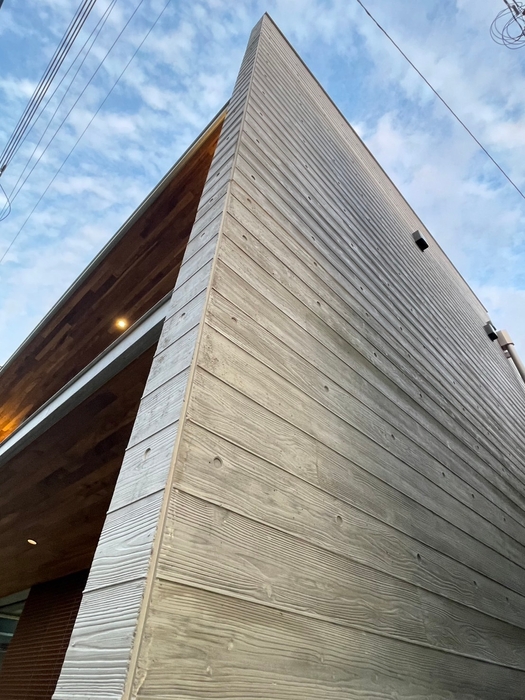 立体感ある木目模様(コンクリート施工例)