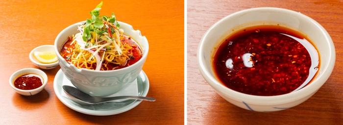 激辛カオソイ/自家製のマーラー醤