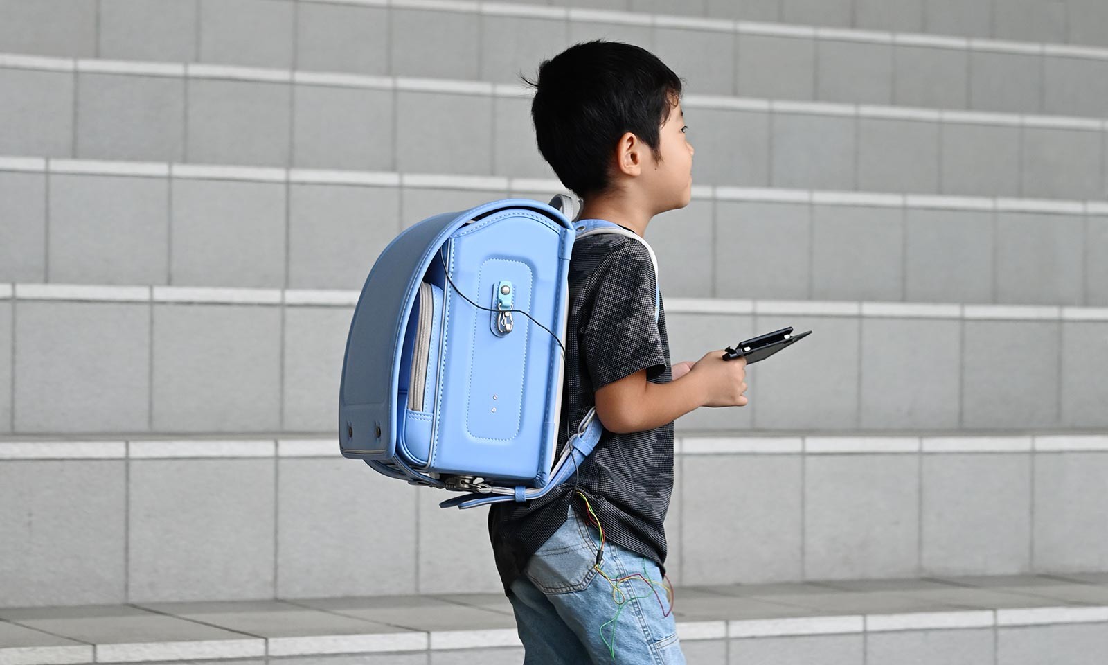 通学鞄は姿勢を変えるのか 共同研究を開始