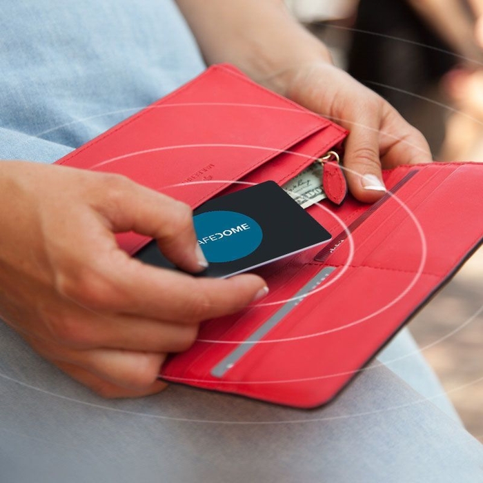 お財布の紛失予防に