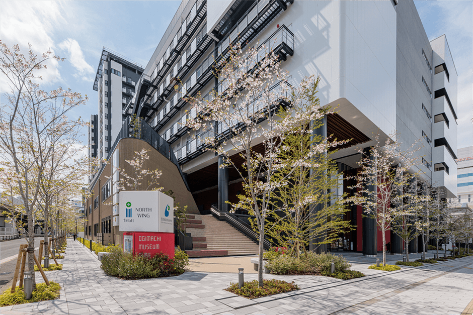 i-Mall NORTH WING 1 年目の桜