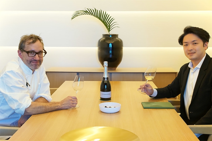 左)シェフ:リチャード・マクレラン氏 右)ヘッドソムリエ:矢田部匡且(やたべ まさかつ)氏