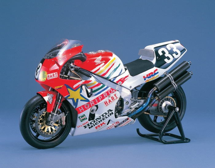 【特別展示】1997／RVF／RC45