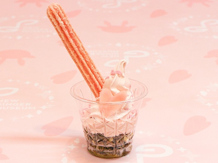 ニュージンジャーチュロスサンデー　単品800円／ドリンクセット1,100円