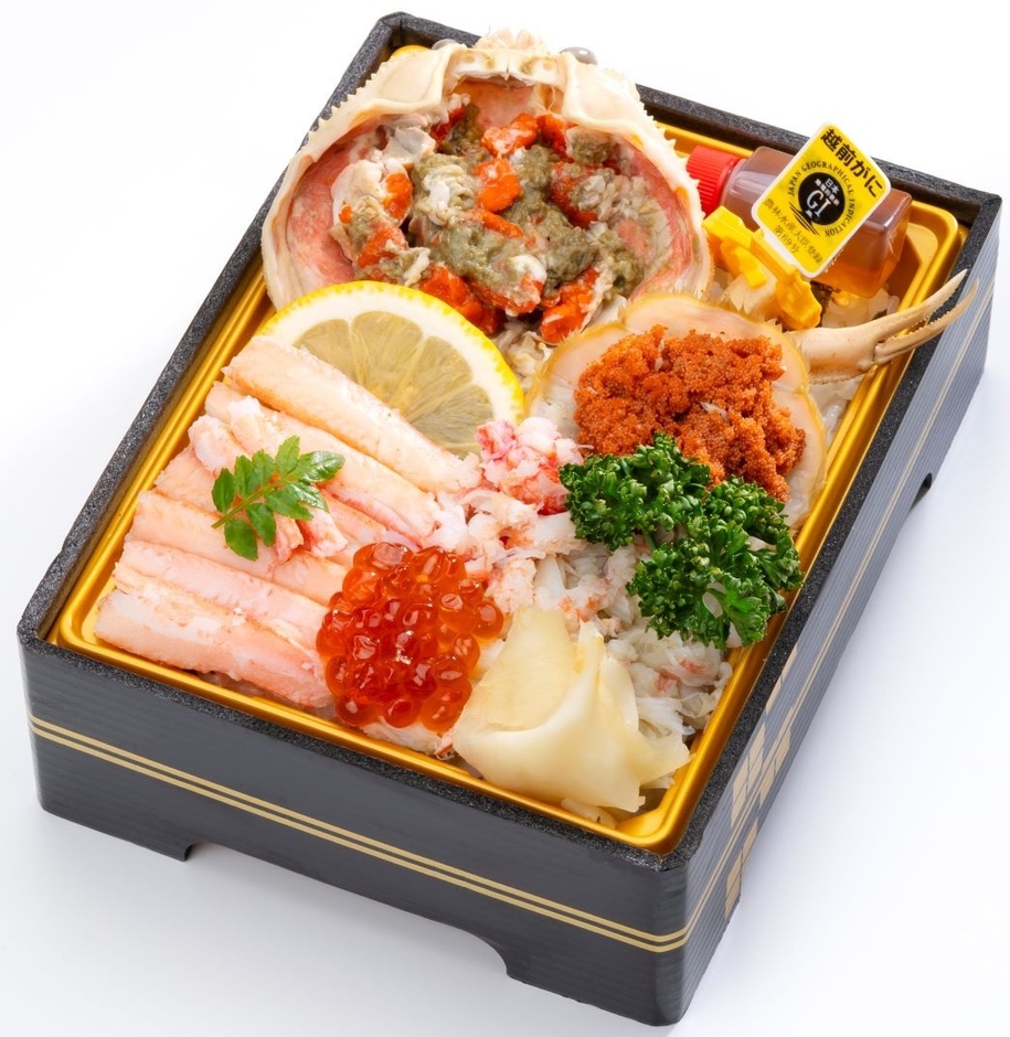 越前せいこがに  甲羅盛りちらし