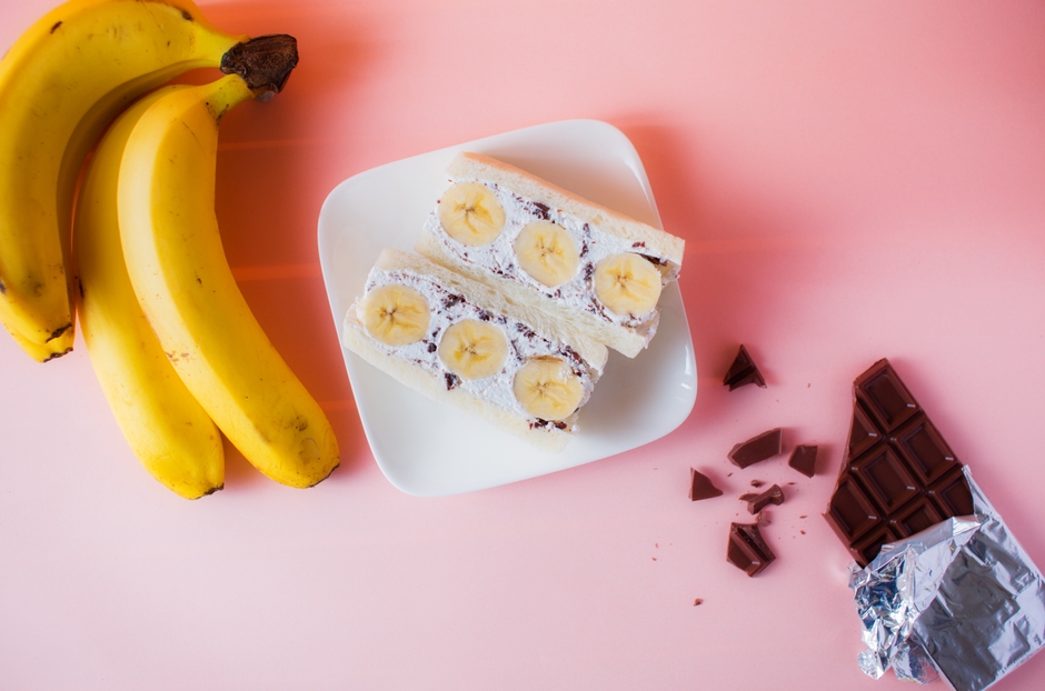 【パリパリ食感!バナナチョコチップサンド】