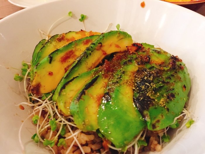 やみつき！アボカド蒲焼丼