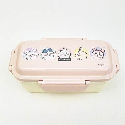 淡いピンクが優しいちいかわのランチグッズ